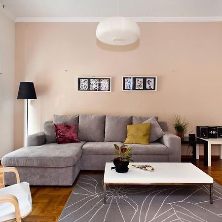 Kallimarmaro Apartment เอเธนส์ ภายนอก รูปภาพ