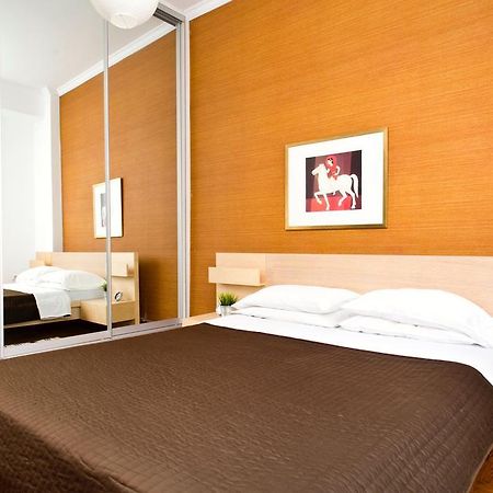 Kallimarmaro Apartment เอเธนส์ ภายนอก รูปภาพ