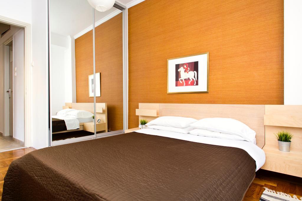 Kallimarmaro Apartment เอเธนส์ ภายนอก รูปภาพ